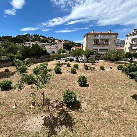 T4 Lumineux Et Spacieux, Parking Et Parc Prive Toulon Exterior foto
